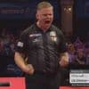 Mike De Decker naar de tweede ronde! ‘The Real Deal’ wint felbevochten match tegen Dave Chisnall