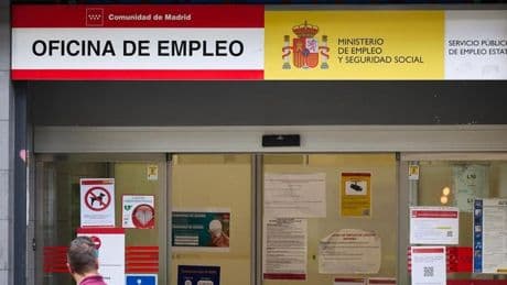 El importante aviso del SEPE: el problema para cobrar del paro si hay vacaciones no disfrutadas
