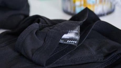 Des PFAS détectés dans les culottes et coupes menstruelles