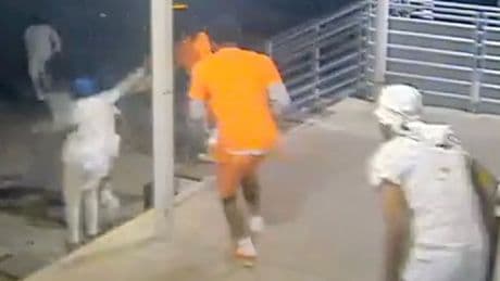 New Orleans police release shocking new footage showing moment 10 prisoners escape and sprint to freedom