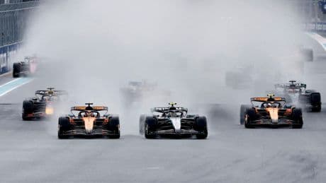 Formel 1 in Miami: Alonsos Crash beschert Norris den Sieg
