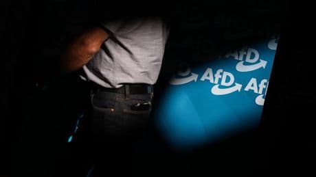 Rechtsextremismus: Verfassungsschutz stuft AfD als gesichert rechtsextremistisch ein