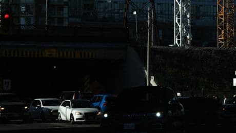 Toronto steps up enforcement of $190 tickets in no-stopping zones