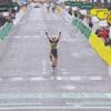 Wout van Aert wint slotetappe in Ronde van Frankrijk na knappe aanval op Montmartre, Pogacar wint vierde Tour