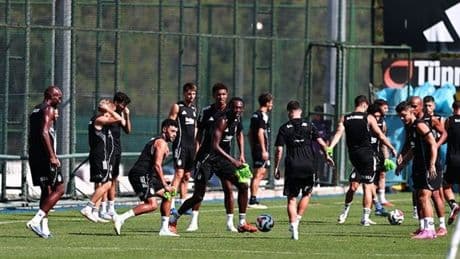 Beşiktaş St. Patrick's maçı hazırlıklarına devam etti
