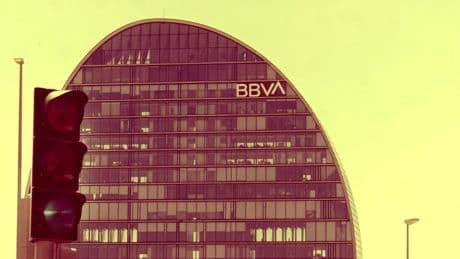 Fusión BBVA-Sabadell: teatro en tres actos y esperpento final