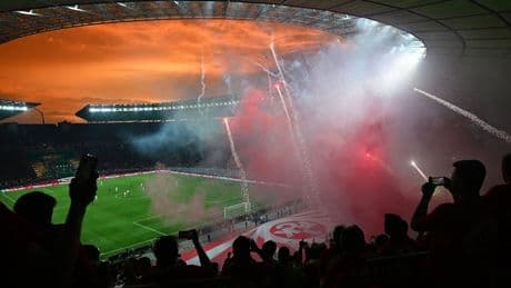 Gerüche im Fußball: Drama aus der Flasche