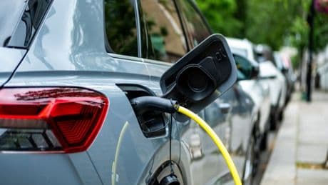Grant scheme worth £650,000,000 to knock thousands off price of EVs