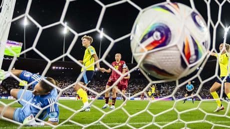 „Wir geben das Spiel in 10 bis 15 Minuten her. Unglaublich bitter“