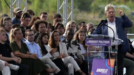 Jean-Luc Mélenchon renoue avec sa stratégie populiste