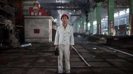 Kim Jong Un'dan dostuna büyük hediye: "Limuzin, asker ve ucuz işçi"