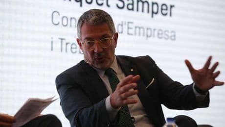 Miquel Sàmper defiende la "compatibilidad" de defender la paz e invertir en defensa