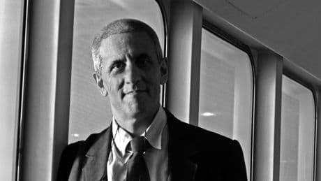 David Rieff, analista político: "Lo 'woke' no amenaza al capitalismo, lo fortalece"