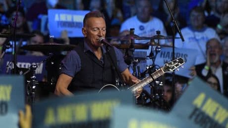 Trump haalt uit naar Bruce Springsteen en Taylor Swift