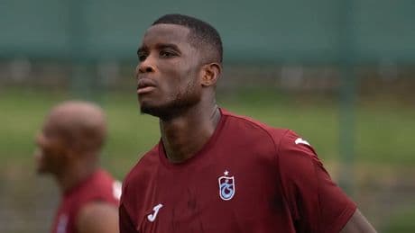Trabzonspor'da şanssızlık: Yeni transfer oyuna devam edemedi!