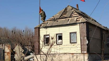 En direct, guerre en Ukraine : l’armée russe crée une « zone tampon de sécurité » à la frontière ukrainienne, annonce Vladimir Poutine