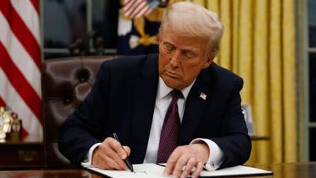 Aktien, Fonds und ETFs: Trumps neues Gesetz hat Folgen für Millionen Deutsche