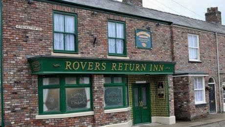 Corrie legend flooded with support as they make relationship announcement