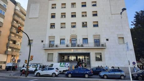 Tres años de cárcel por arrancar un trozo de oreja de un mordisco a un hombre