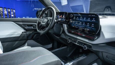 Opmerkelijke elektrische auto verplettert record: 1.705 kilometer zonder laden