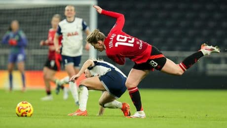 Football : les femmes transgenres interdites de compétitions en Angleterre et Écosse
