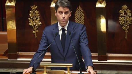 Gabriel Attal dépose une proposition de loi pour élever Alfred Dreyfus au grade de général de brigade