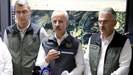 Bakan Uraloğlu iddiaları yalanladı: Orada tehdit de yok tahliye de