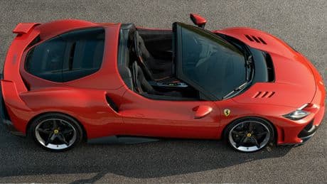 296, una Ferrari Speciale. Tolti i veli della versione più prestazionale della ?piccola? del Cavallino: 880 cv, da 0 a 100 in 2,7"
