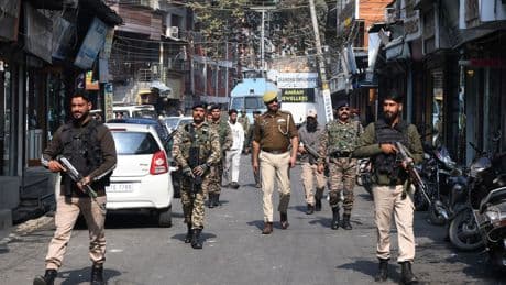Al menos 26 muertos y 13 heridos en ataque contra turistas en la Cachemira india