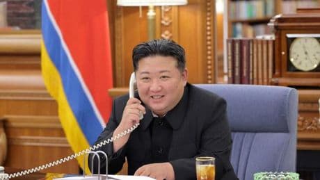 Vladimir Poutine et Kim Jong-un s’engagent à « renforcer » leur coopération, avant le sommet avec Donald Trump sur l’Ukraine