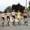 Live Tour | Lachende gezichten in peloton, kasseienrit naar Parijs begonnen