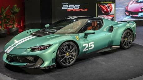Ferrari 296 Speciale, ecco 3 curiosità: 4 modalità di guida, in elettrico 25 km di autonomia e nuova armonia per il suono del V8