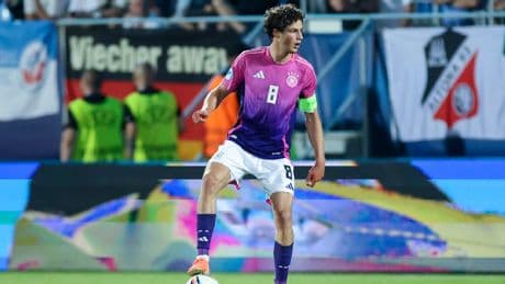 Noch kein Tor bei der EM, aber ... - Freiburg-Star Röhl ist der U21-Knipser