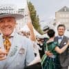 Volle tribunes voor Bal 1900, uitkijken naar traditionele Kaarskensstoet en optredens van Biezebaaze en K3