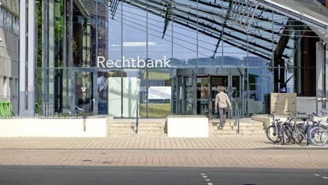 Spaanse trucker Juan S. die 7 mensen doodreed in Nieuw Beijerland huilend in rechtbank: ’Ik ben alles verloren’