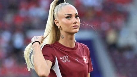 Alisha Lehmann, la estrella mediática de Suiza que pasa de puntillas por la Eurocopa