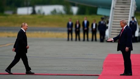Interview mit Stefan Meister: „Trump hat sich komplett diskreditiert“ – Russland-Experte sieht Gipfel als „Desaster“