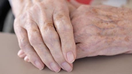 Arbeitgeber schlagen radikale Reform der Pflegeversicherung vor