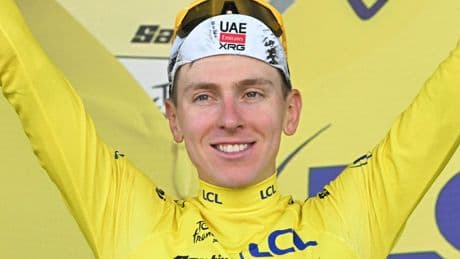 ’Rupsje-nooitgenoeg’ Tadej Pogacar doet ’normaal gesproken’ ook mee aan Vuelta