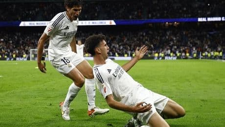 El Real Madrid aplaza el alirón del Barça con una remontada agónica