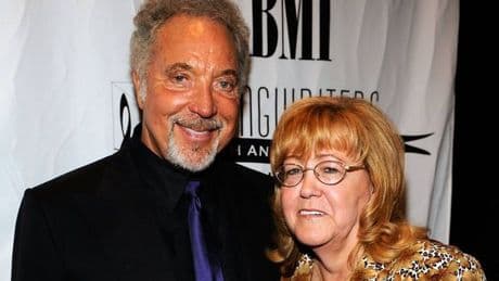 Sir Tom Jones shares late wife's poignant final advice as he faced losing his love
