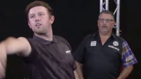 Gary Anderson shows incredible act of darts sportsmanship as Scots hero earns worldwide acclaim