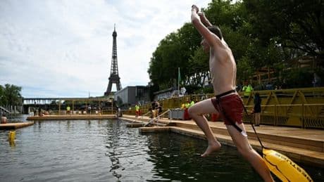 INFO BFMTV. "On fait taire les mauvaises langues": un premier bilan de la baignade dans la Seine, 80.000 personnes et 0 malades