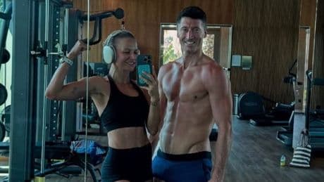 Fans sind begeistert - Lewandowski und seine Anna zeigen ihre Traumkörper