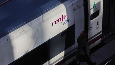 Retrasos en ocho trenes de Renfe entre Madrid y Andalucía por una incidencia en un Ave