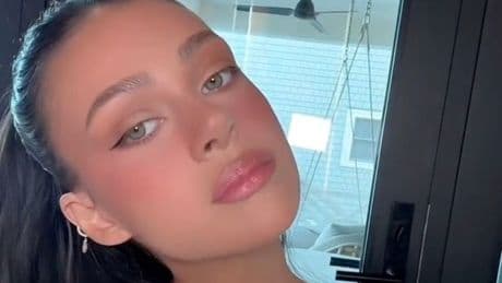 Nicola Peltz blows kisses and rolls her eyes at 'incompetent men' amid Beckham rift