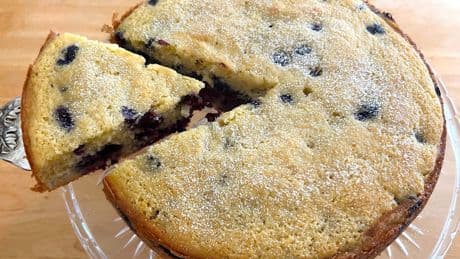 I made Ina Garten's easy breakfast cake for Mother's Day. My mom gives it a 10/10 &mdash; and so will yours.