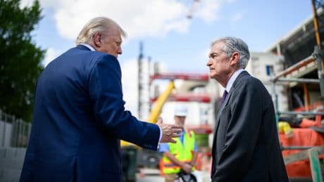 Una era de dominio fiscal presiona a los bancos centrales