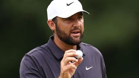 Embarrassing Scottie Scheffler gaffe caught by World No1 after late tee arrival