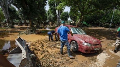 Fuertes tormentas causan cortes de carreteras, luz y agua en municipios de Zaragoza y Teruel